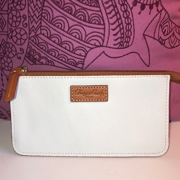 NWOT🦆Dooney&Bourke🦆Saffiano slim Pouchette